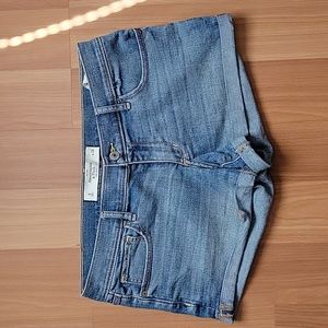Abercrombie & Fitch Low Rise Shorts